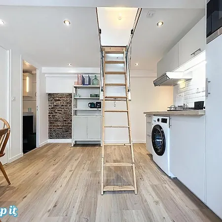 Apartment Calm & Cozy Flat Flowered Alley Sleeps 4 Paris