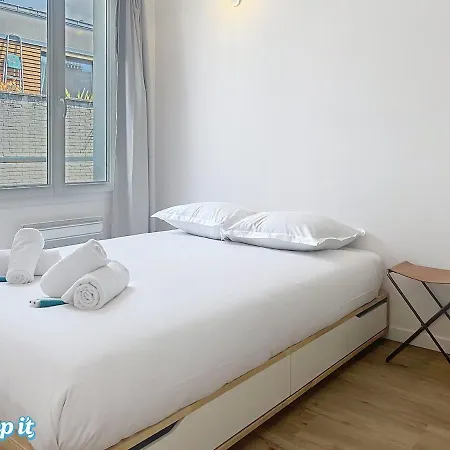 Calm & Cozy Flat Flowered Alley Sleeps 4