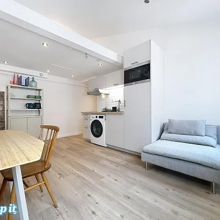 Calm & Cozy Flat Flowered Alley Sleeps 4 * Parigi